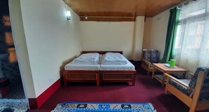 Hotel Garuda Room Type - Deluxe Top View
