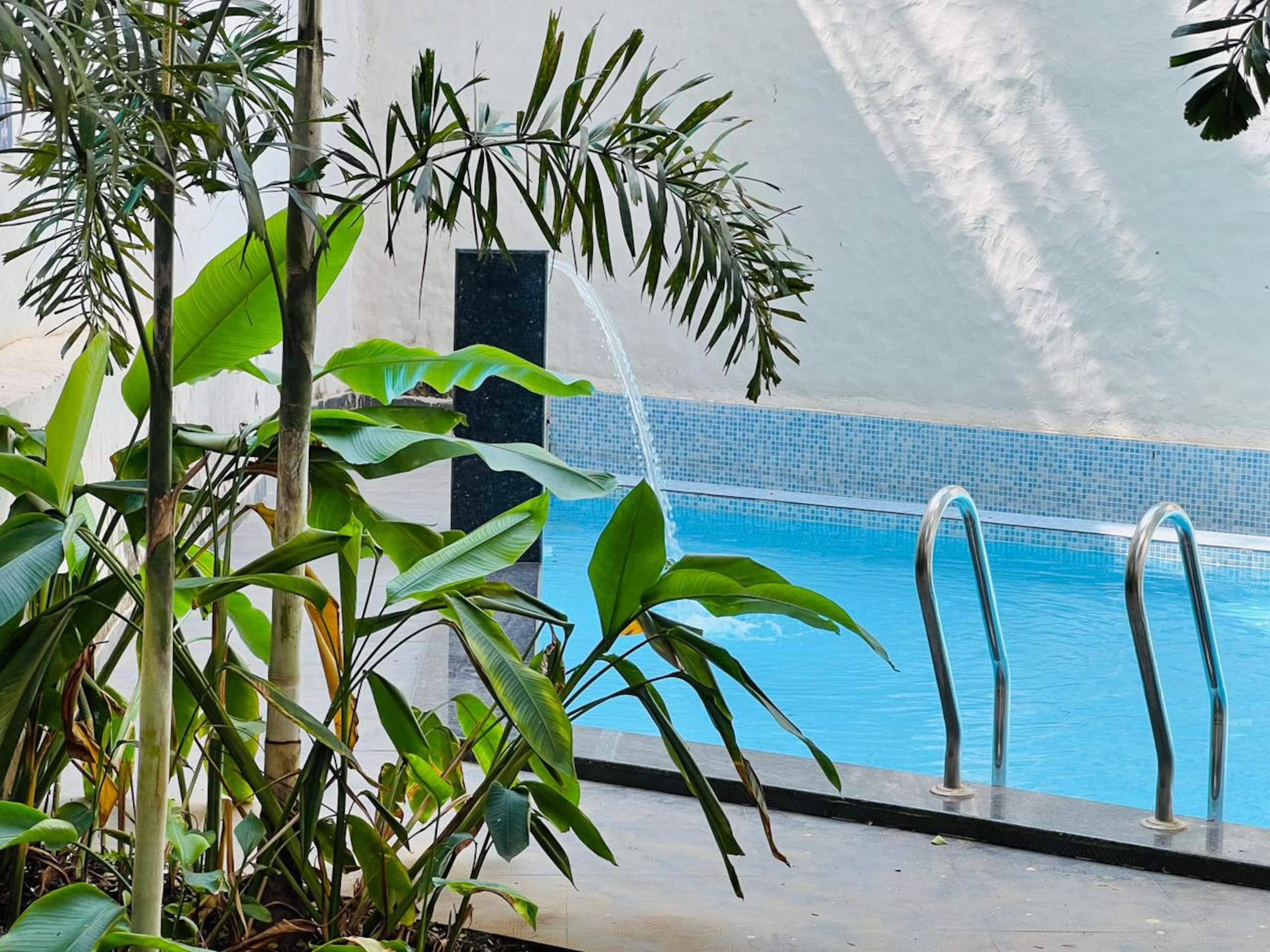 2 BHK Luxe Apt 10 mins to Vagator Common Pool - Tap to explore photos