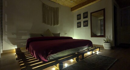 Kanatal Kutir Room Type - Queen Room