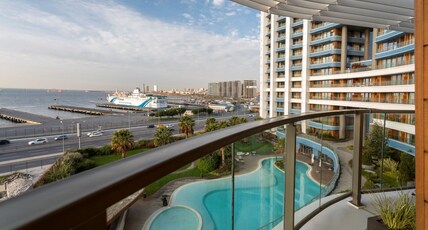 Radisson Blu Hotel Istanbul Ottomare Room Type - Suite - Sea View & Balcony Radisson Blu Hotel Istanbul Ottomare Room Type - Suite - Sea View & Balcony