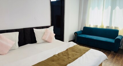 Skyrise Inn Room Type - Bedroom 7