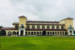 Hotel raghav regency