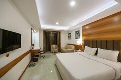 Hotel Chennai Le Palace