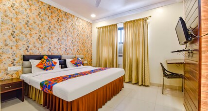 Via Golden Wings Room Type - Deluxe Room