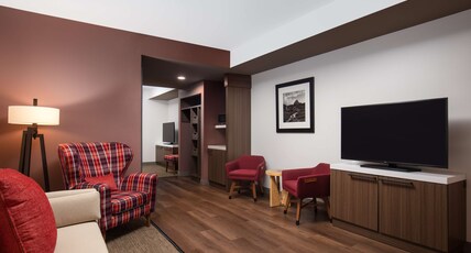 Kalispell Hilton Garden Inn Room Type - 1 KING BED JR SUITE