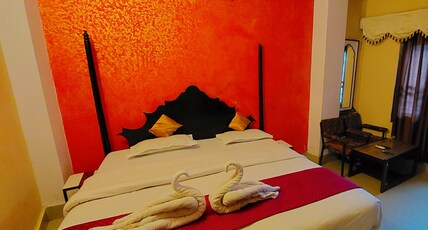 Hotel Gulab Bagh Room Type - AC Super Deluxe