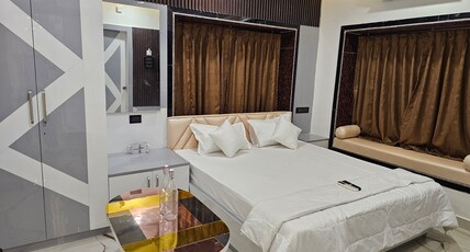 Luxe Lagoon 4Bhk Flat with 350sqft Hall Room Type - Luxe Lagoon 4Bhk Flat with 350sqft Hall