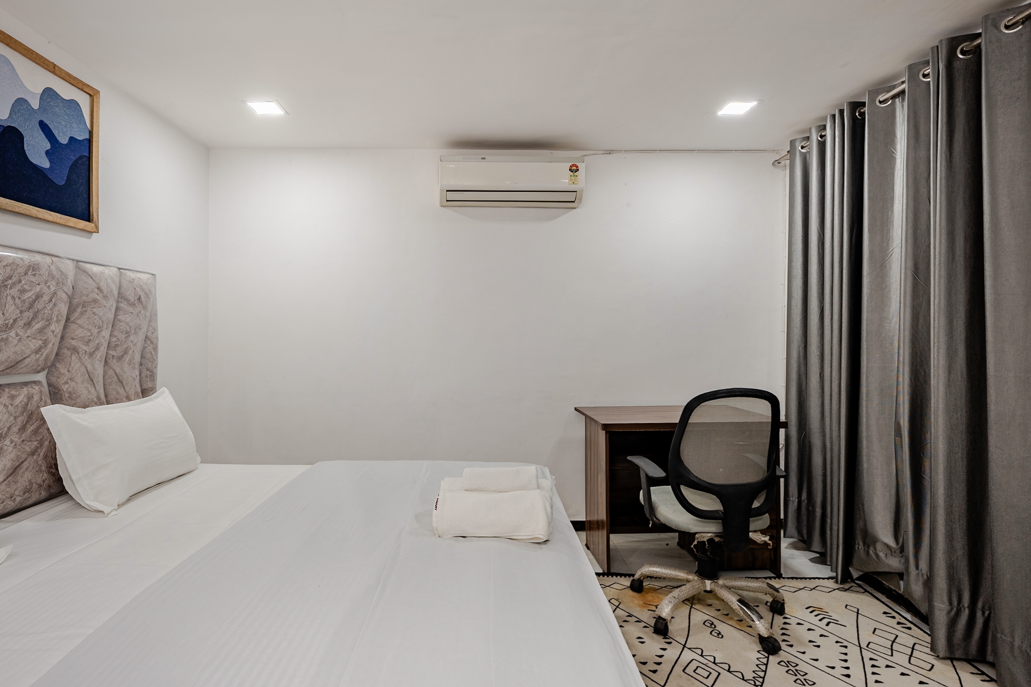 Jungle Retreat A Cozy BnB in Hauz Khas - Tap to explore photos
