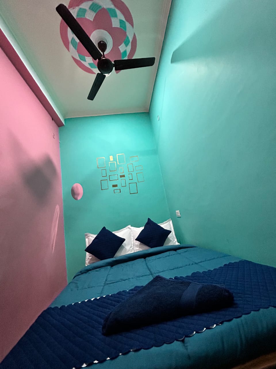 Tridev Guest House - Tap to explore photos