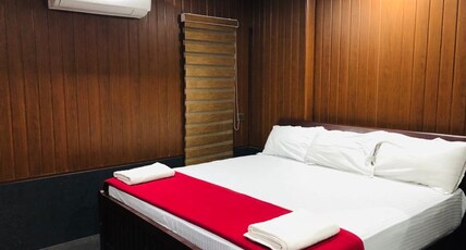 Ashoka Inn Chottanikkara Room Type - Deluxe Double Room Ac