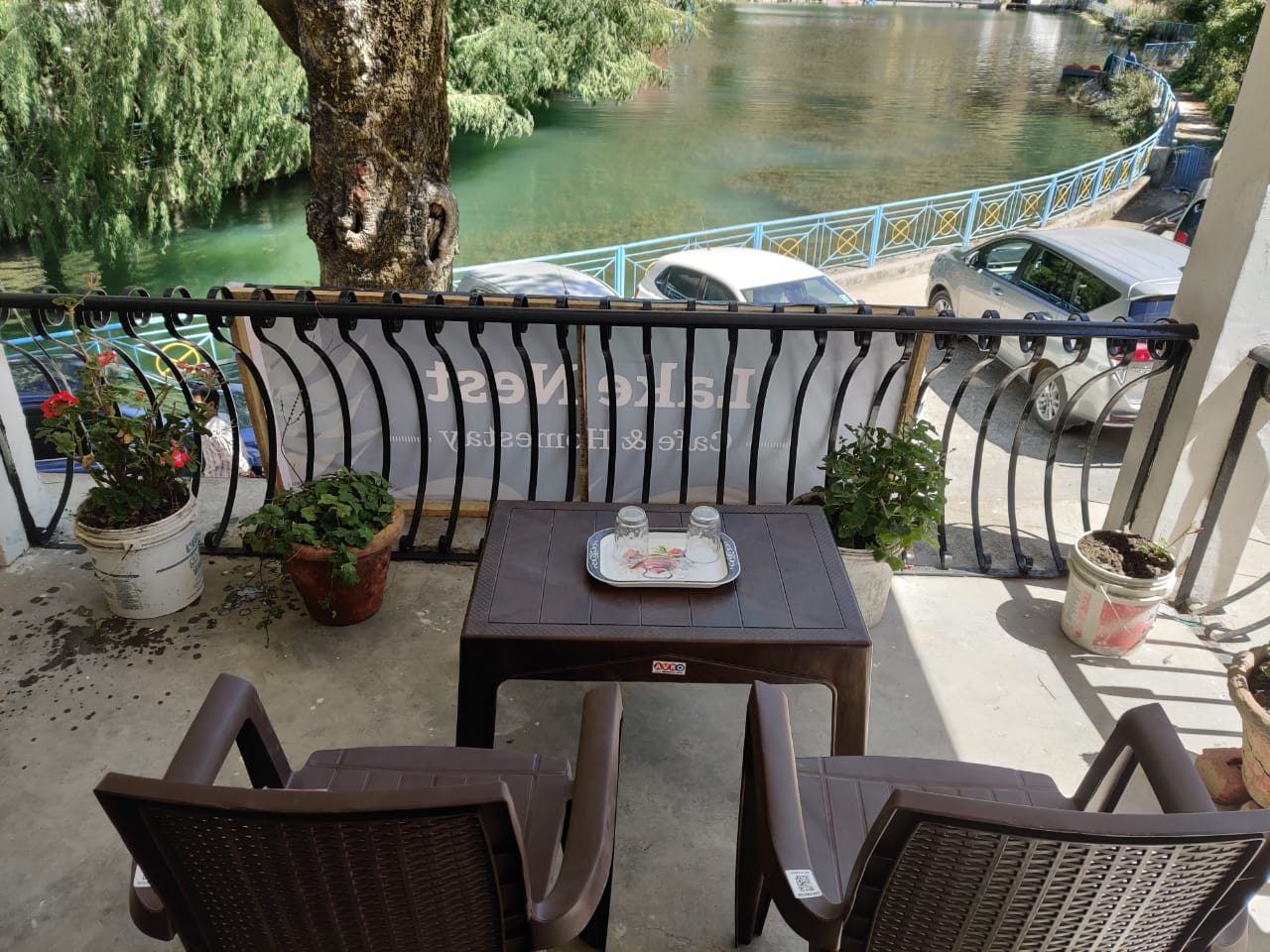 Lake Nest Cafe & Homestay - Tap to explore photos