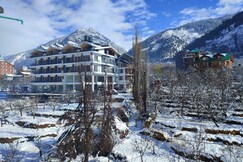 NatureVilas Sarovar Portico - Centrally Heated