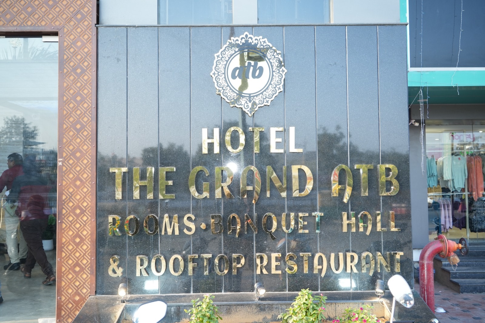 Hotel The Grand Atb - Tap to explore photos