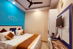 Hotel Metro View Near Adarsh Nagar Delhi Metro Station