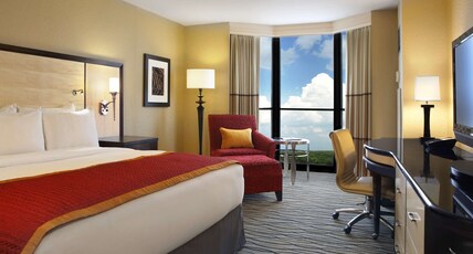 Hilton Rosemont Chicago O'Hare Room Type - 1KG HEARING ACC