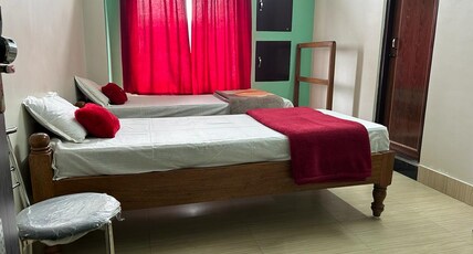 Bibha's Lodge near GNRC Hospital Room Type - Twin bedded Ac Room Bibha's Lodge near GNRC Hospital Room Type - Twin bedded Ac Room