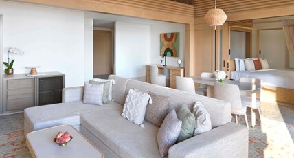 Sofitel Dubai The Palm, Resort and Spa Room Type - Signature Palm Suite, Sea View, 1 bedroom, 1 king bed and 1 sofa bed