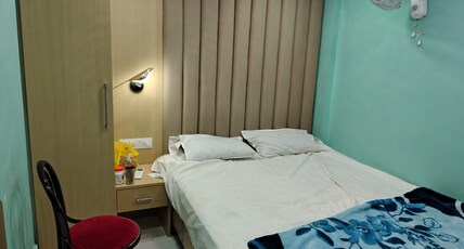 Kashi Premium Homestay Room Type - Deluxe Queen Room
