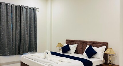 Mahendra Palace Room Type - Deluxe Room