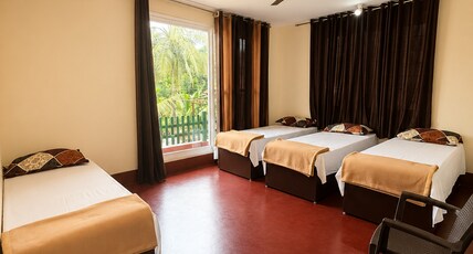 Base Camp Kudremukh Room Type - Standard Room for 5