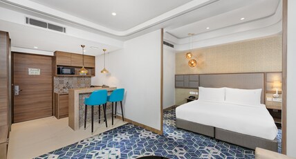 Holiday Inn Gurugram Sector 90 By IHG Room Type - 1 King Suite Kitchenette High Floor