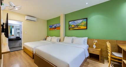 A25 Premium Hotel 142 Bui Thi Xuan Room Type - Deluxe Family