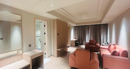 The Supreme Hotel and Banquet Room Type - Suite