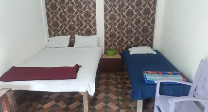 Kalzug Room Type - Dormitory Bed - Men Only - No Couples!)