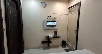 Hotel Rajmandir Room Type - DELUXE