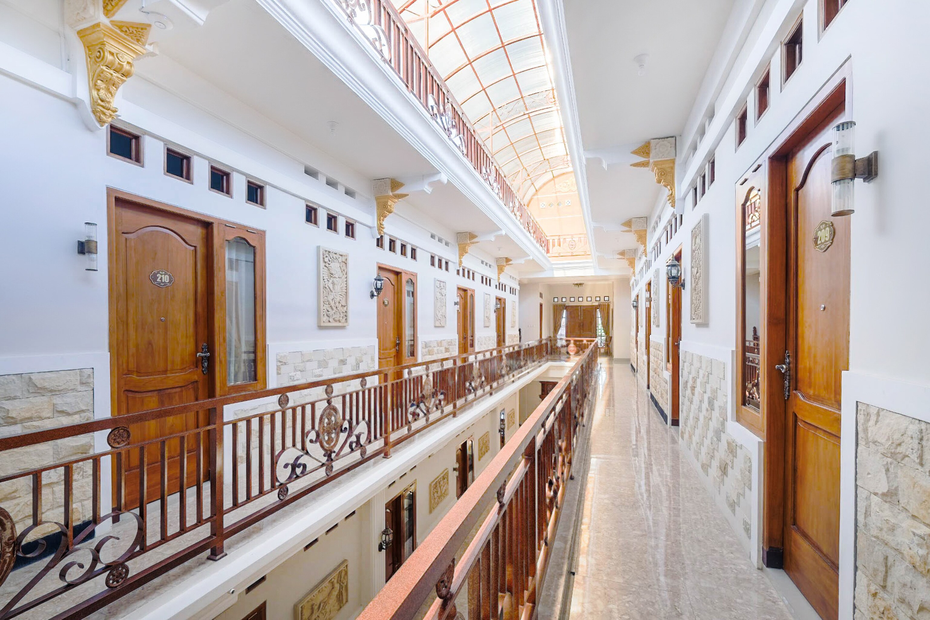 Main gallery