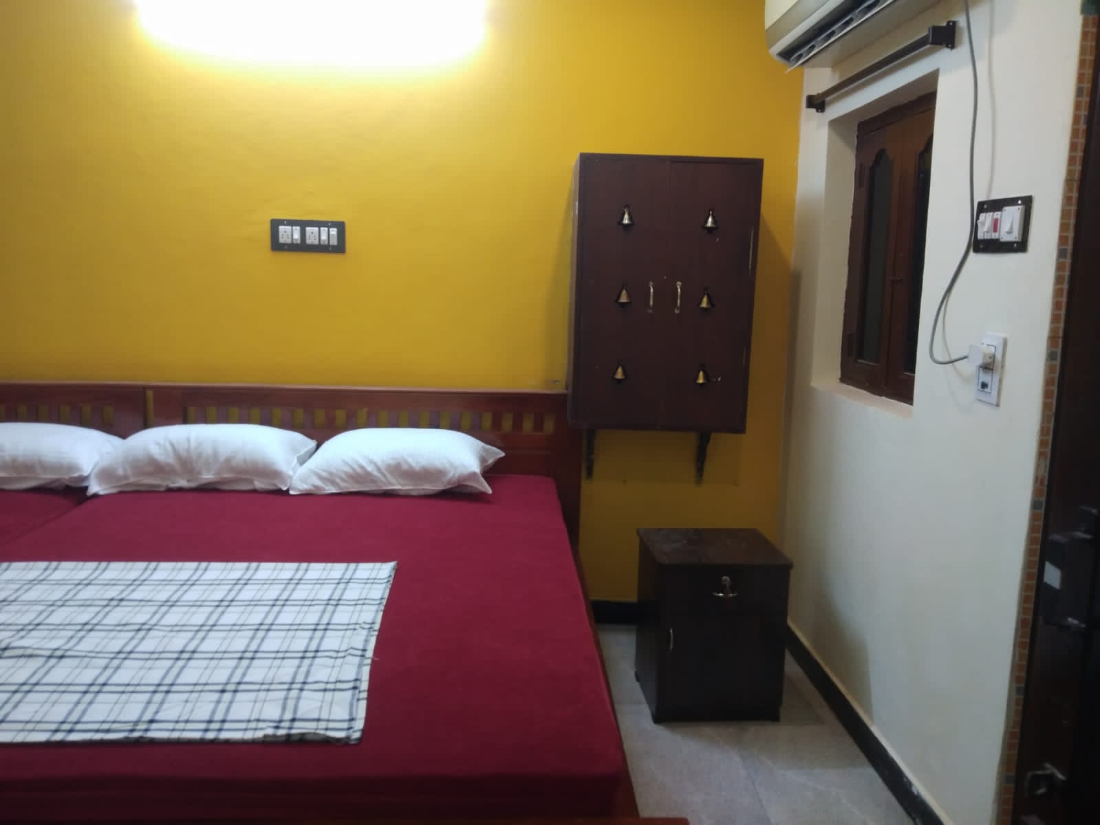 NKS homestay - Tap to explore photos
