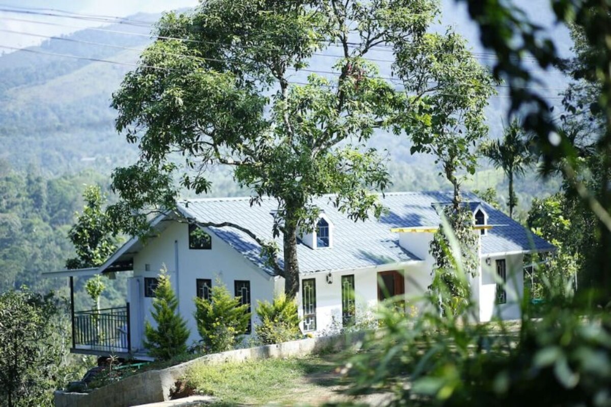 Riders Villa - Tap to explore photos