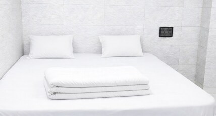 Shalimar Home Stay Room Type - Deluxe double room