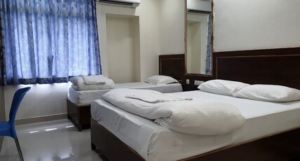 Hotel Grand Inn Room Type - Deluxe AC Room