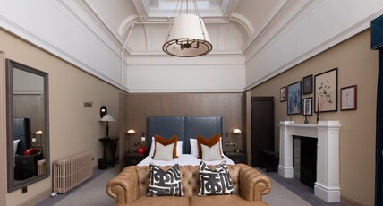 Kimpton CHARLOTTE SQUARE Room Type - Alba Skylark Suite