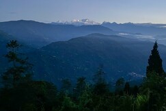 Solitude in the Himalayas Chalet 