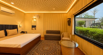 Blue Heaven Resort Jaipur Room Type - Container Room