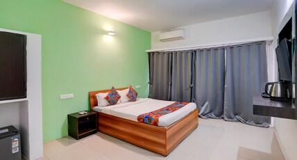 FabHotel Bay Breeze - 800M From Morjim Beach Room Type - Deluxe Room