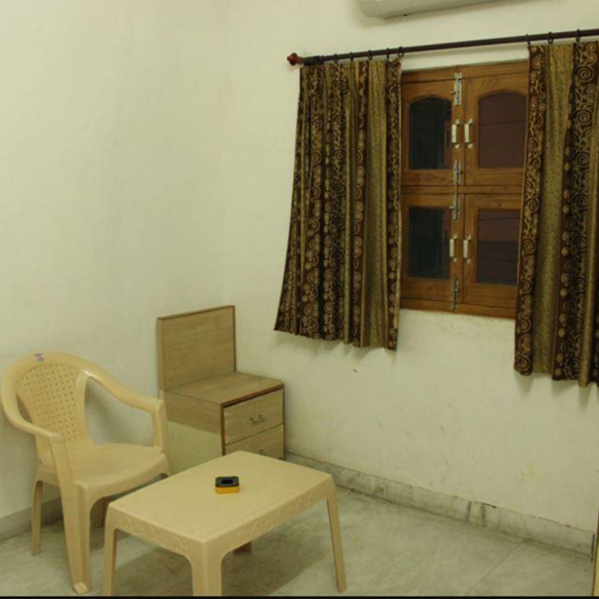 Hotel Shiv Shakti Palace - Tap to explore photos