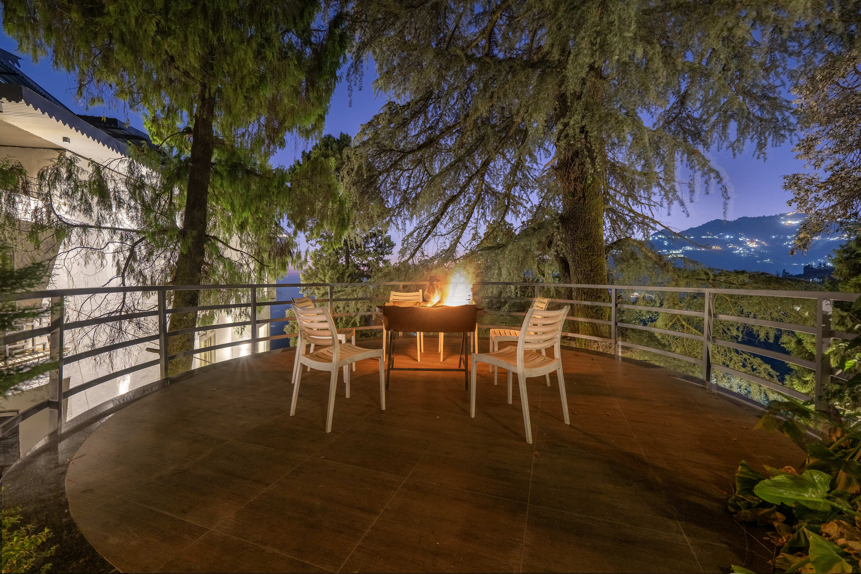 Echor Baris Resort Mussoorie - Tap to explore photos
