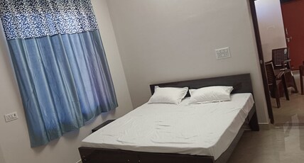 RIYA HOME STAY Room Type - Double Room