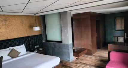 Encore A Boutique Resort Room Type - Pool View Room with Private Sitout Area