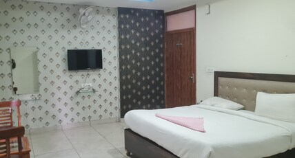 Sun Star Inn Room Type - Super deluxe Sun Star Inn Room Type - Super deluxe