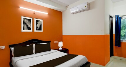 Super Collection O Atlas DLF Formerly Hillside Room Type - Deluxe