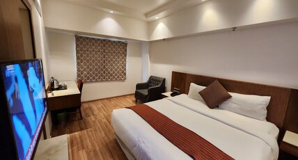 The Emerald Park Room Type - Deluxe Room