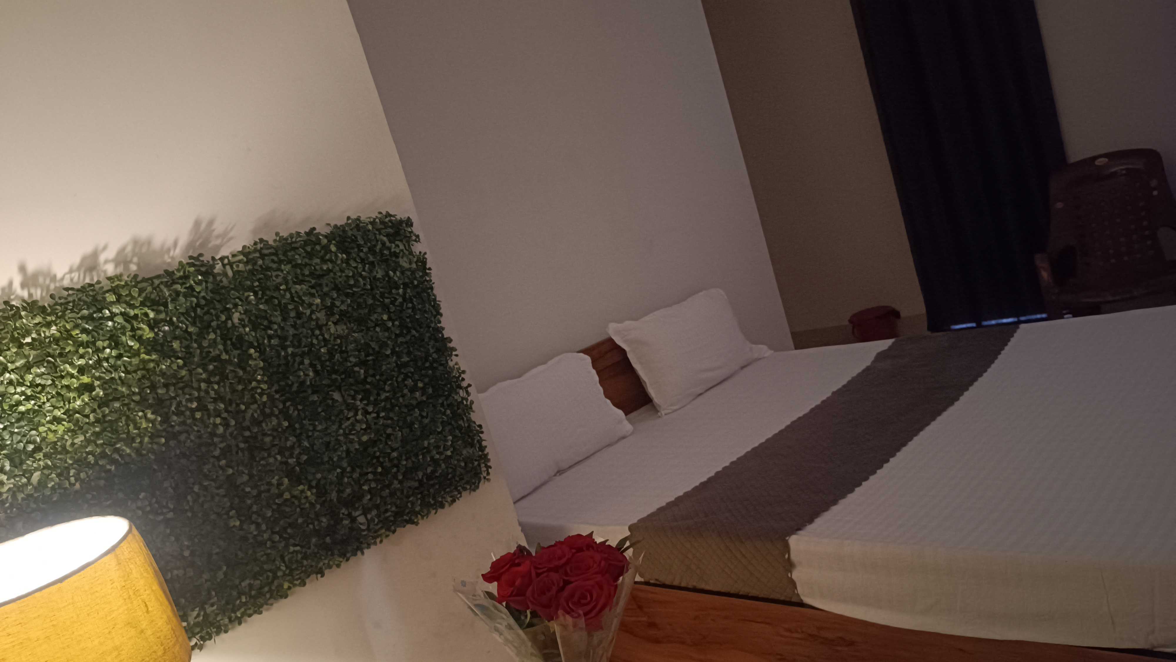 Hotel O V2 - Tap to explore photos