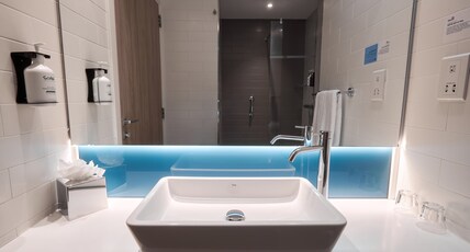 Holiday Inn Express - Malta, an Ihg Hotel Room Type - 2 Twin Standard Balcony with Free Breakfast