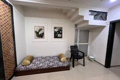 Nadhbrahma Ground Floor Goda Ghat Kumbh mela