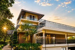 Sunrise Luxury 5 BHK Nature Retreat by Vivasa Villas