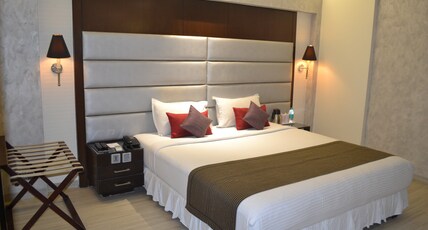 Southern Plaza Room Type - Deluxe Room